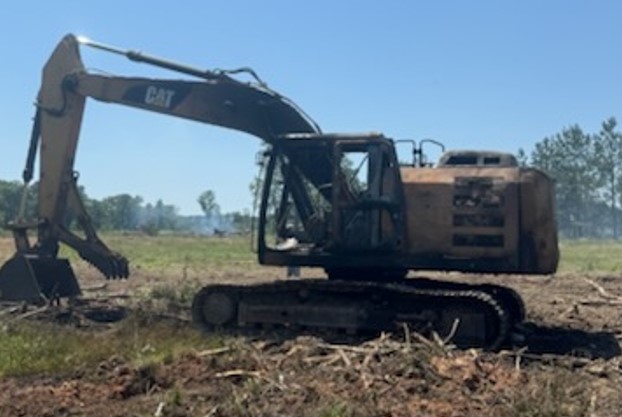 2013 Caterpillar 320E Excavator - Image 4