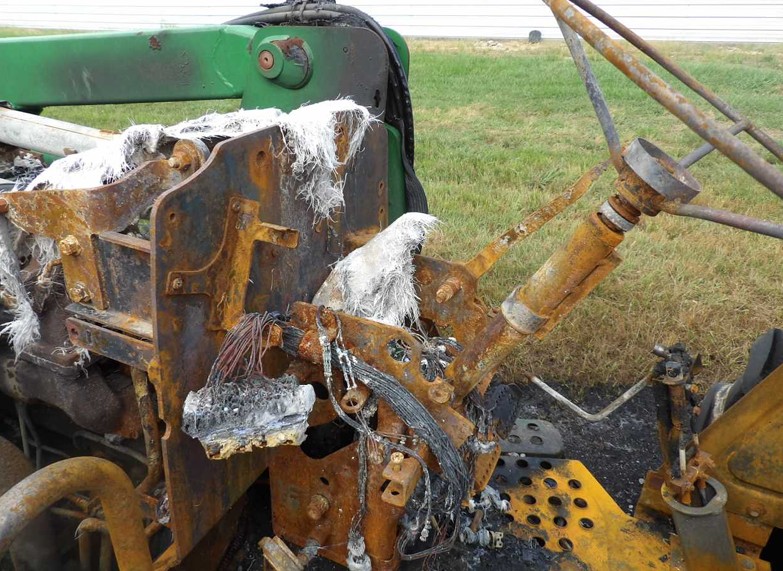 2014 John Deere 5065E Tractor - Image 11