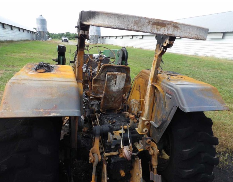 2014 John Deere 5065E Tractor - Image 12