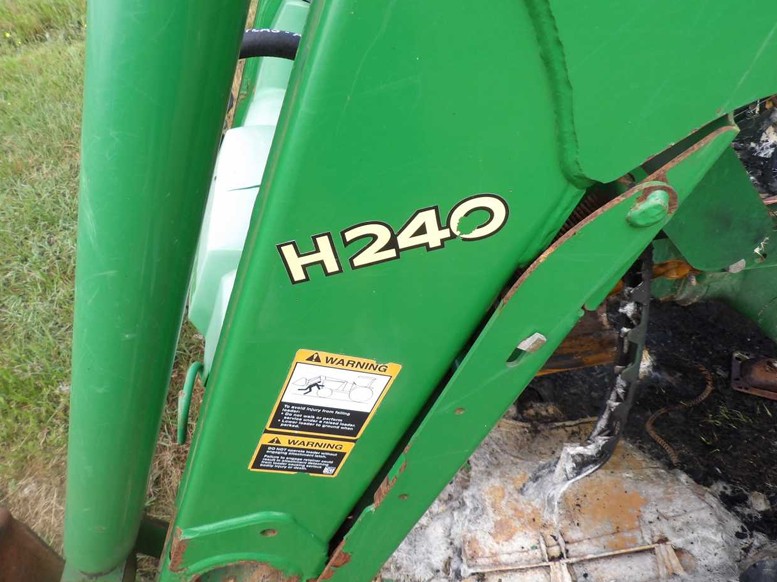 2014 John Deere 5065E Tractor - Image 17