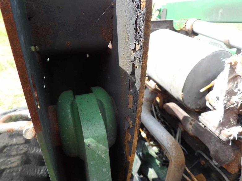 2014 John Deere 5065E Tractor - Image 20