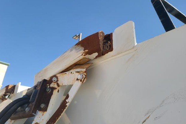 2016 Freightliner 108SD Crane Truck - Image 13