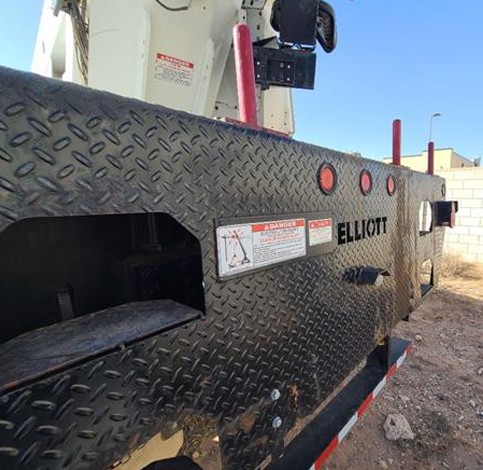 2016 Freightliner 108SD Crane Truck - Image 19