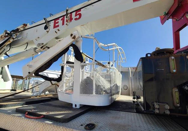 2016 Freightliner 108SD Crane Truck - Image 22