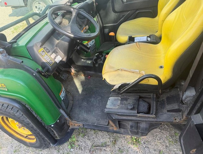 2016 John Deere XUV 825 - Image 21