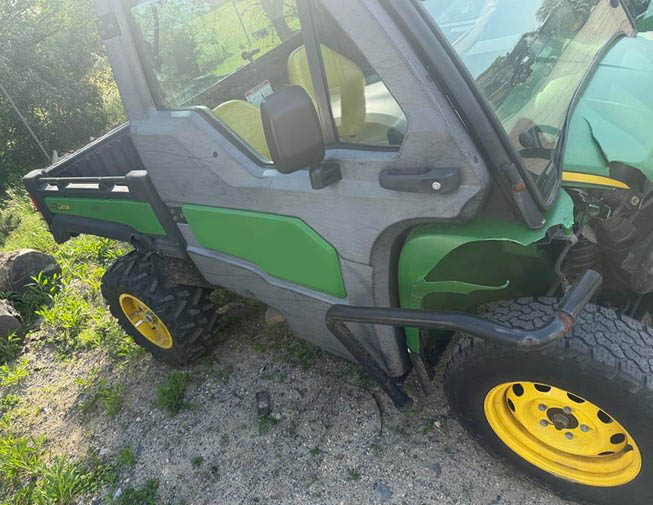 2016 John Deere XUV 825 - Image 3