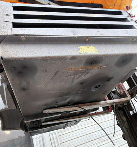 2017 Atlas Copco XAS185 Air Compressor - Image 12