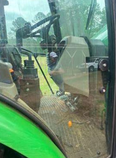 2017 John Deere 5100E Tractor - Image 15