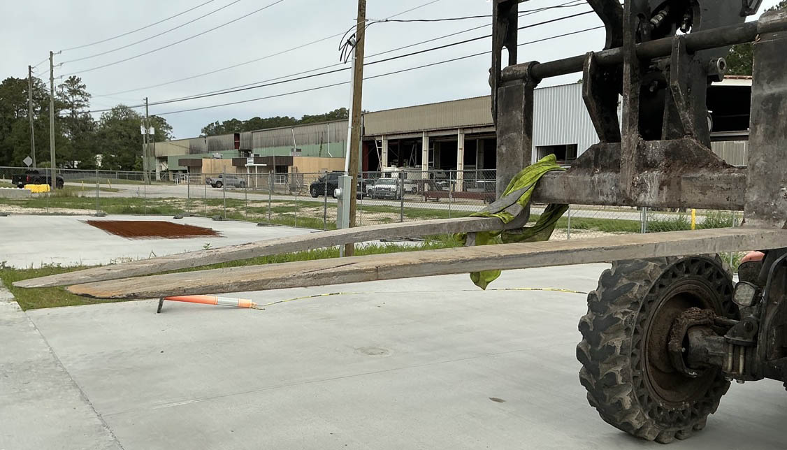 2018 JLG 742 Telehandler - Image 4