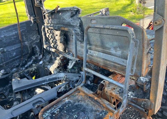2018 John Deere Gator XUV835R - Image 16