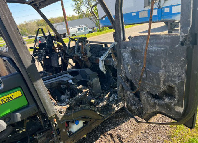 2018 John Deere Gator XUV835R - Image 22