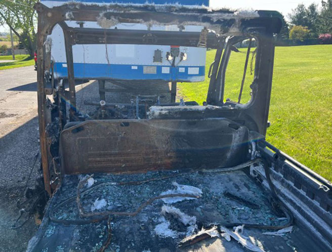 2018 John Deere Gator XUV835R - Image 24