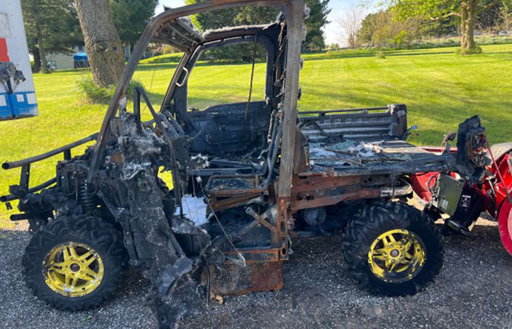 2018 John Deere Gator XUV835R - Image 25