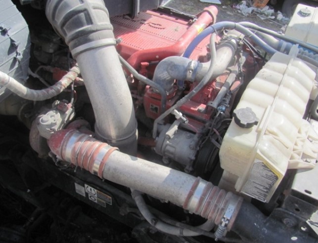 2018 Kenworth T680 - Image 10