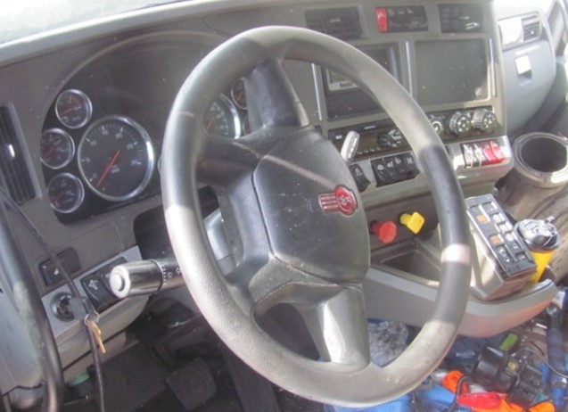 2018 Kenworth T680 - Image 14