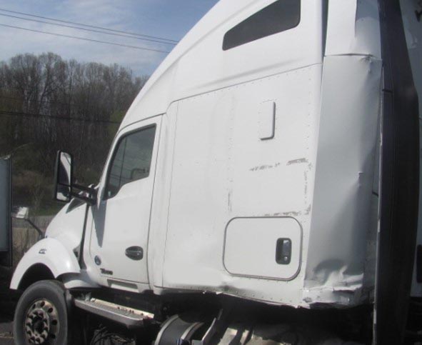 2018 Kenworth T680 - Image 6