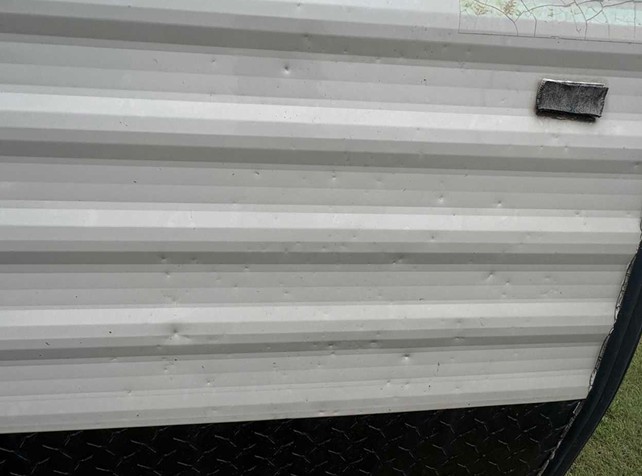 2018 Keystone Hideout Camper - Image 11