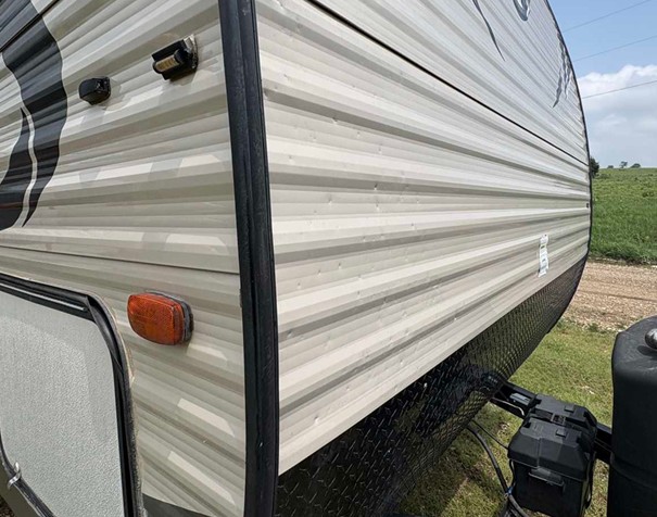 2018 Keystone Hideout Camper - Image 17