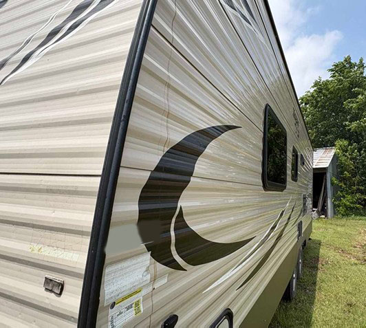 2018 Keystone Hideout Camper - Image 7