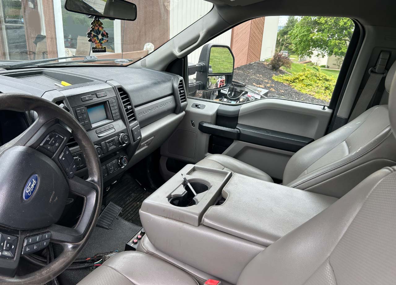 2019 Ford F250 - Image 22