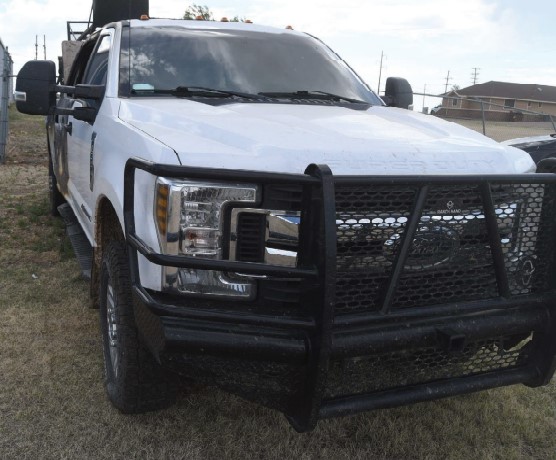 2019 Ford F-350 Super Duty - Image 4