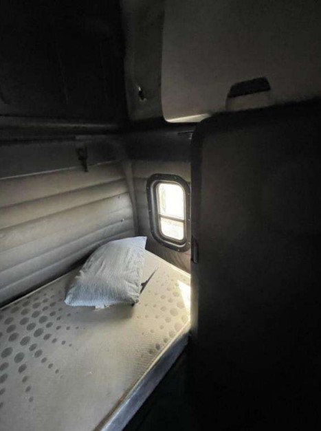2019 Freightliner Cascadia - Image 18