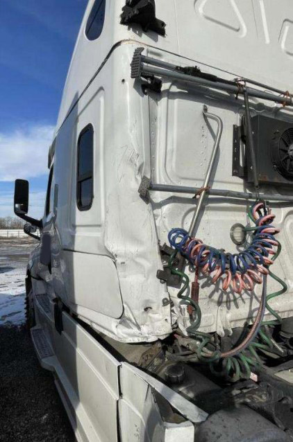 2019 Freightliner Cascadia - Image 7