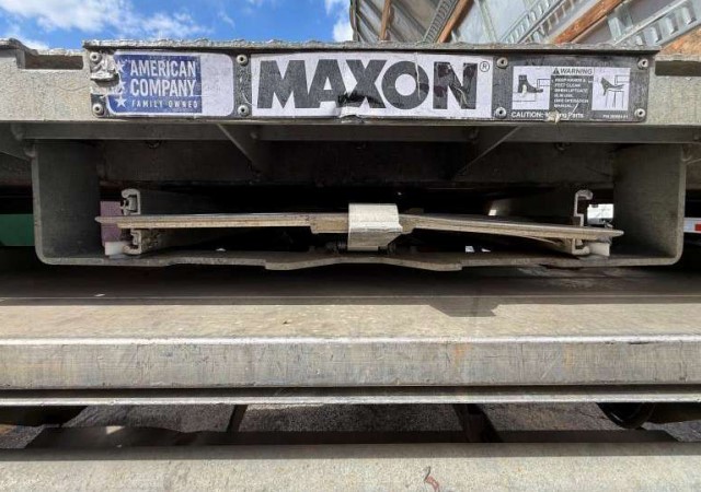 2019 International 4300 Box Truck - Image 7