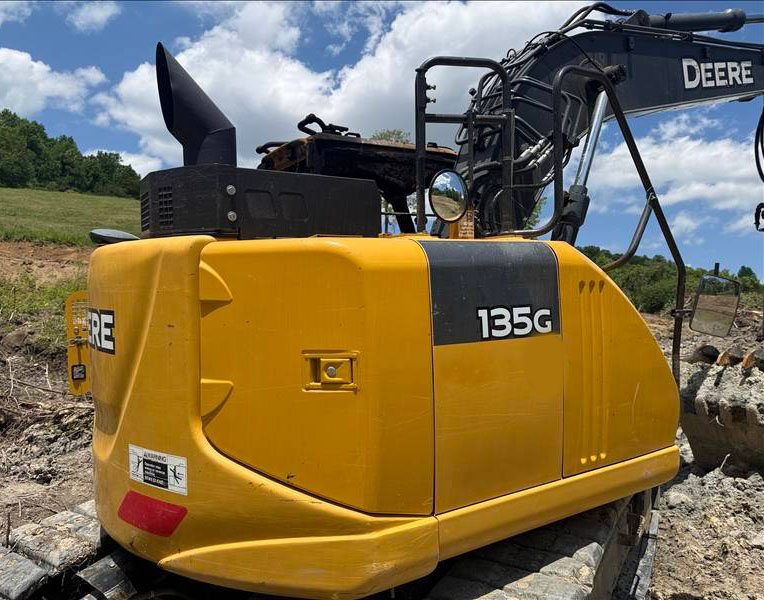 2019 John Deere 135G Excavator - Image 6
