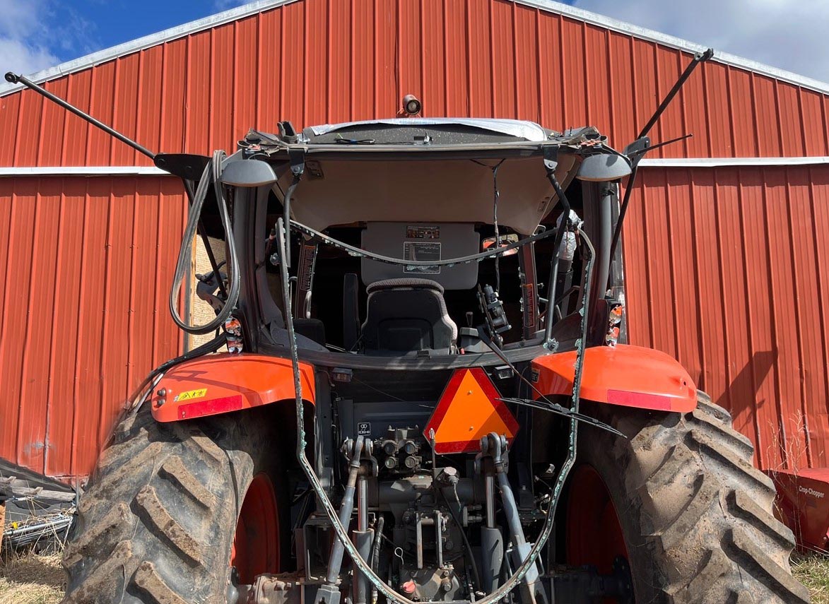 2019 Kubota M6-141 Tractor - Image 7