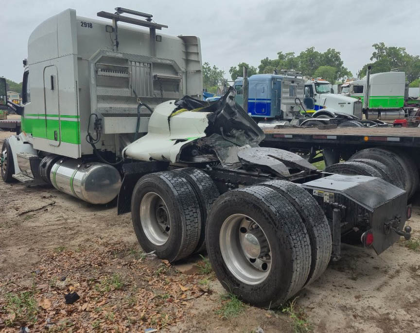 2019 Peterbilt 579 - Image 4