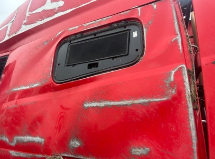 2019 Volvo VNL 760 - Image 2