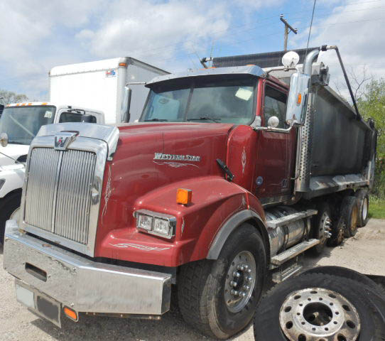 2019 Western Star 4900SB Dump Truck