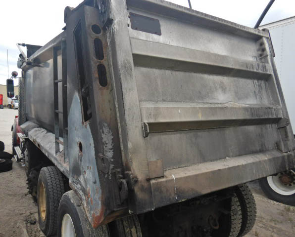 2019 Western Star 4900SB Dump Truck - Image 5