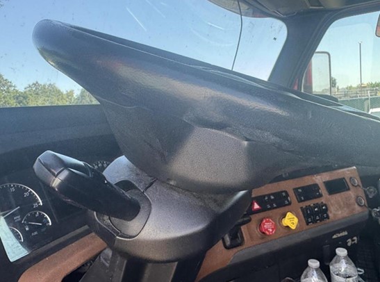 2020 Freightliner Cascadia - Image 17