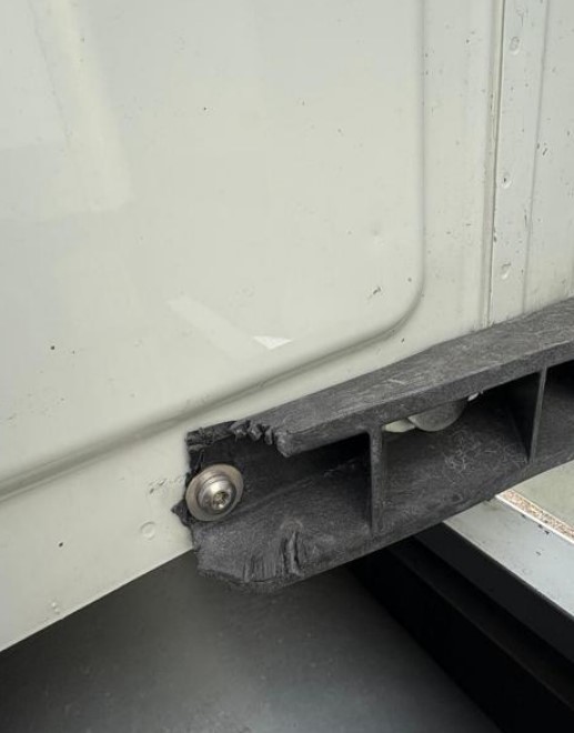 2020 International LT625 Sleeper Cab - Image 12