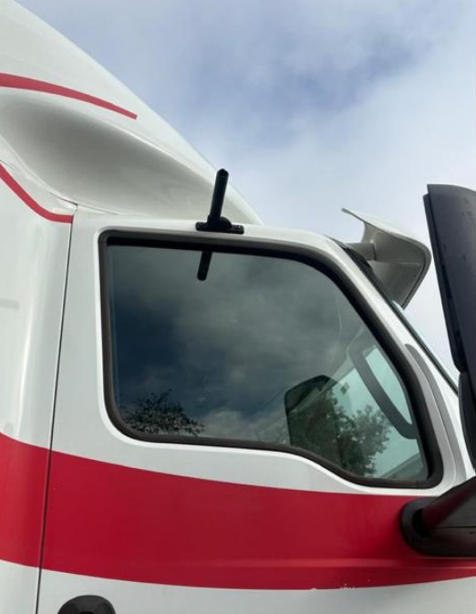 2020 International LT625 Sleeper Cab - Image 22
