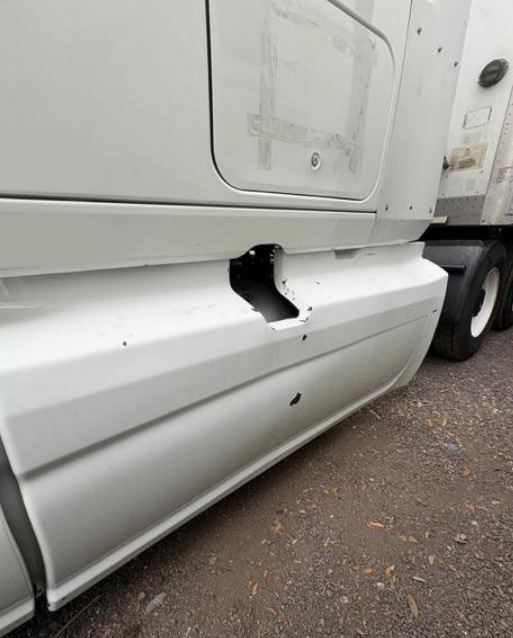 2020 International LT625 Sleeper Cab - Image 6