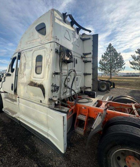 2021 Freightliner New Cascadia - Image 5
