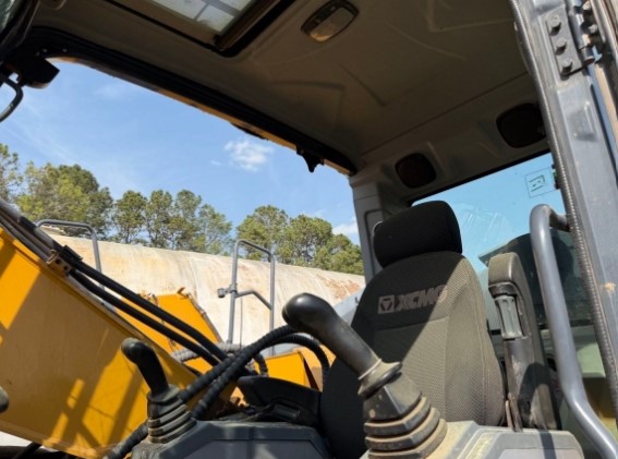 2021 XCMG 210U Excavator - Image 24