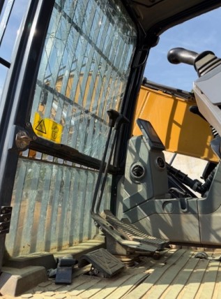 2021 XCMG 210U Excavator - Image 25