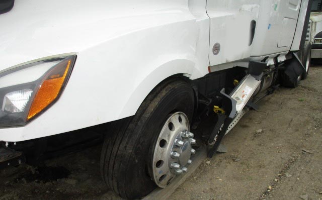 2022 Freightliner Cascadia - Image 16