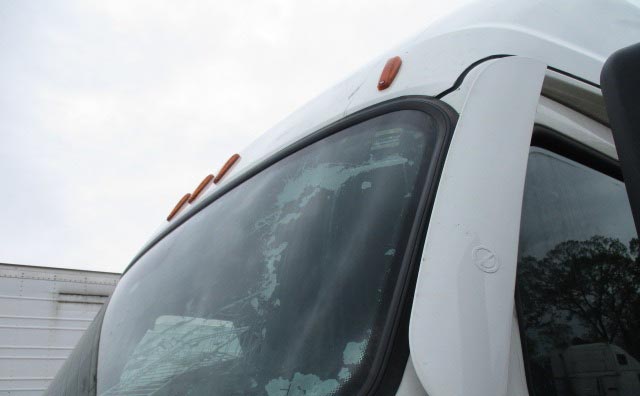 2022 Freightliner Cascadia - Image 17