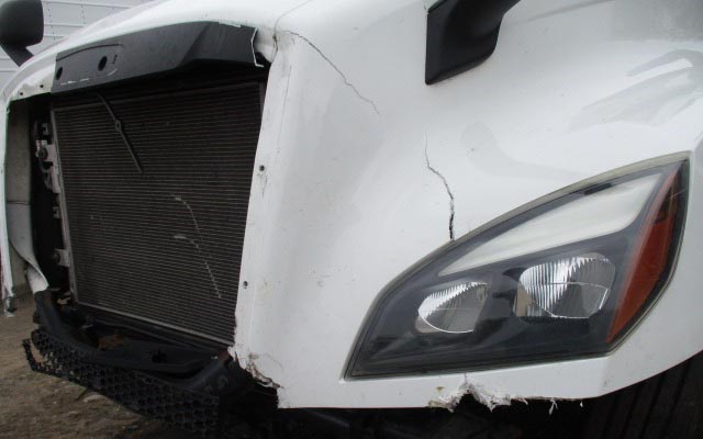 2022 Freightliner Cascadia - Image 18