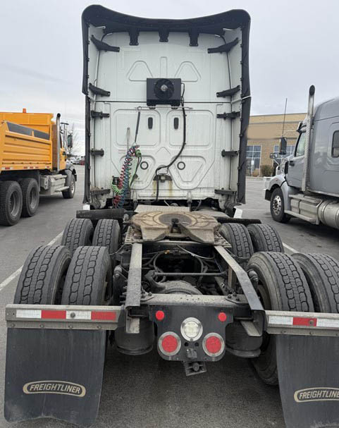 2022 Freightliner New Cascadia - Image 4