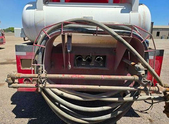 2022 Mack Granite GR64F Hot Oil Injection Truck - Image 20