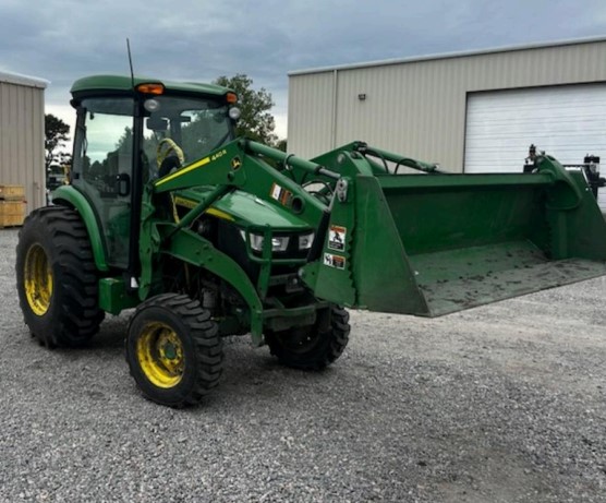 2022 John Deere 4066R Tractor - Image 2