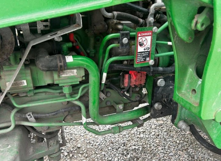2022 John Deere 4066R Tractor - Image 5