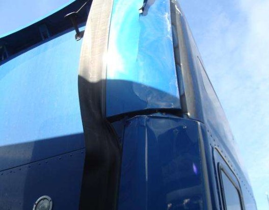 2022 Kenworth T680 - Image 19