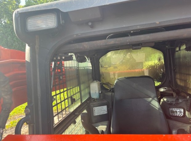 2022 Kubota SVL 75-2 Compact Track Loader - Image 27